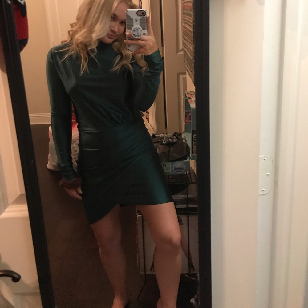 Emerald green long sleeve dress